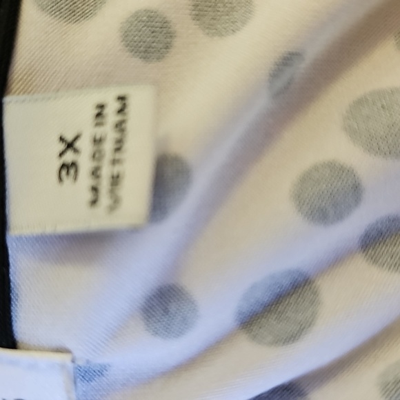 Polka Dot Women's Top By Notations. Cap Sleeve. Size 3x. - Picture 6 of 8